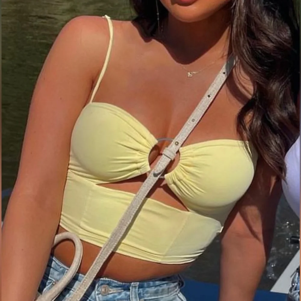 Meshki Valencia Ring Bralette - Lemon 🍋 - Picture 3 of 3